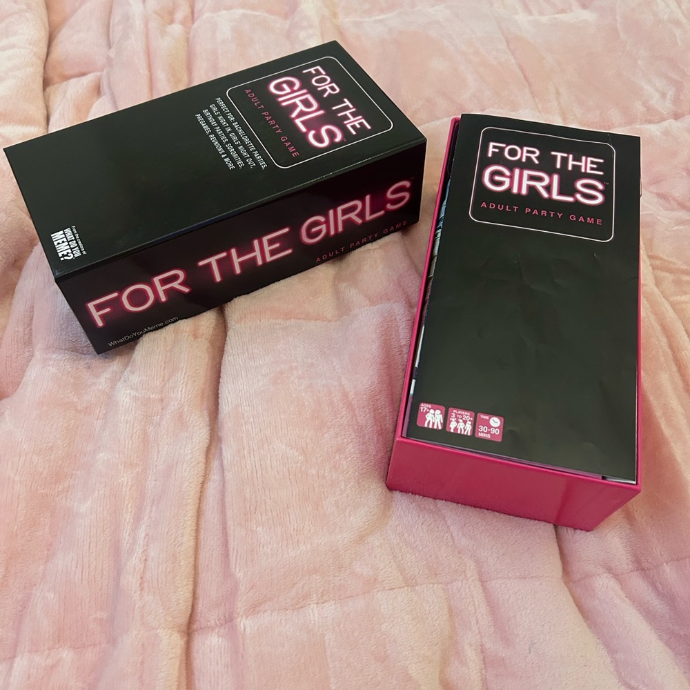For The Girls Adult Party Game - Pink & Black